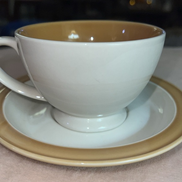 Tim Hortons' Coffee Cup w/ Saucer Butterscotch & White - Picture 5 of 7